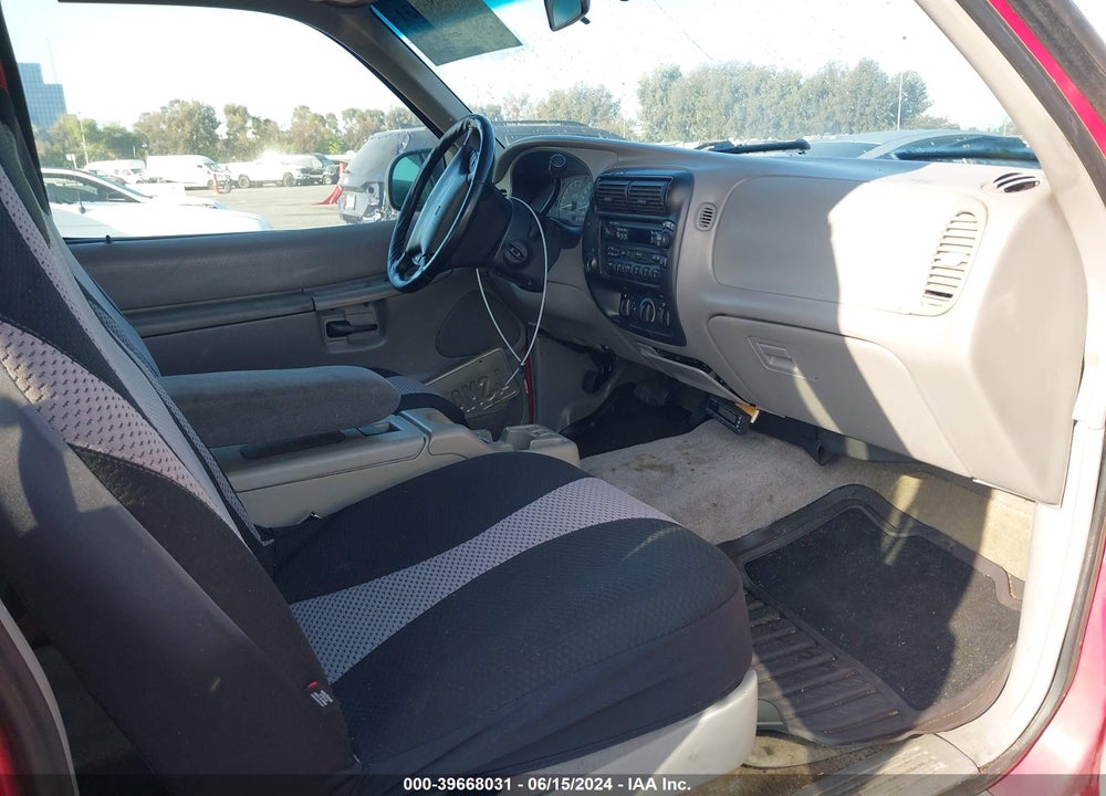 1996 FORD EXPLORER VIN: 1FMCU22X3TUC81212