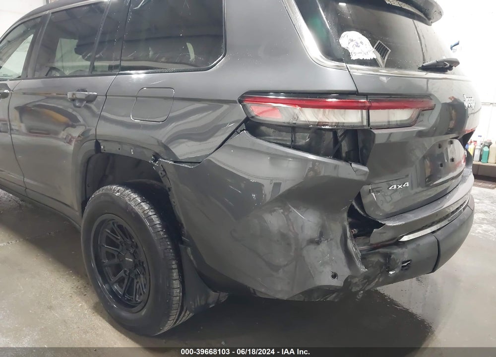 2022 JEEP GRAND CHEROKEE L LAREDO 4X4 VIN: 1C4RJKAG5N8588367