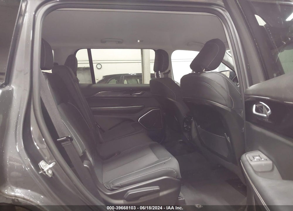 2022 JEEP GRAND CHEROKEE L LAREDO 4X4 VIN: 1C4RJKAG5N8588367