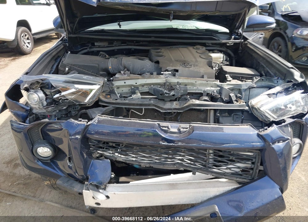 2018 TOYOTA 4RUNNER SR5 PREMIUM VIN: JTEBU5JR4J5548736
