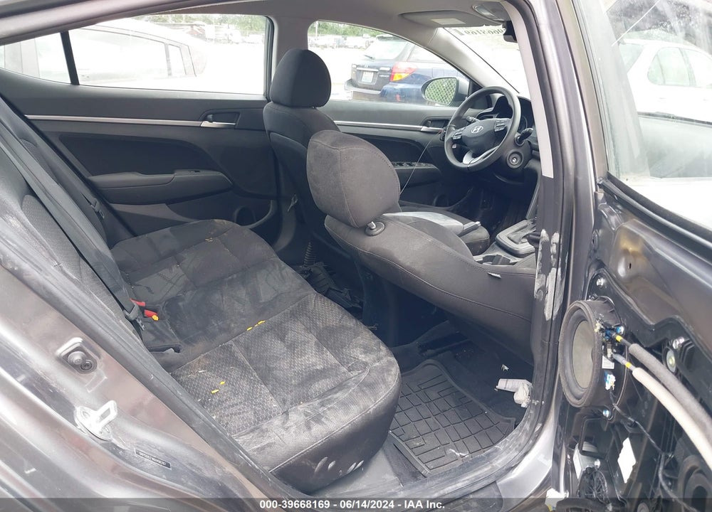 2019 HYUNDAI ELANTRA SEL VIN: 5NPD84LF4KH406287