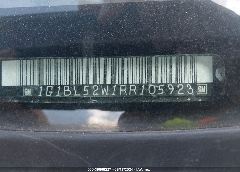 1994 CHEVROLET CAPRICE CLASSIC VIN: 1G1BL52W1RR105923