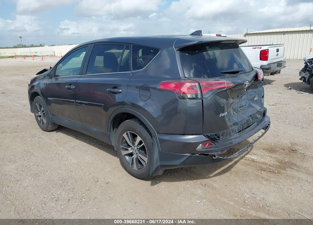 2018 TOYOTA RAV4 XLE VIN: 2T3WFREV6JW490085