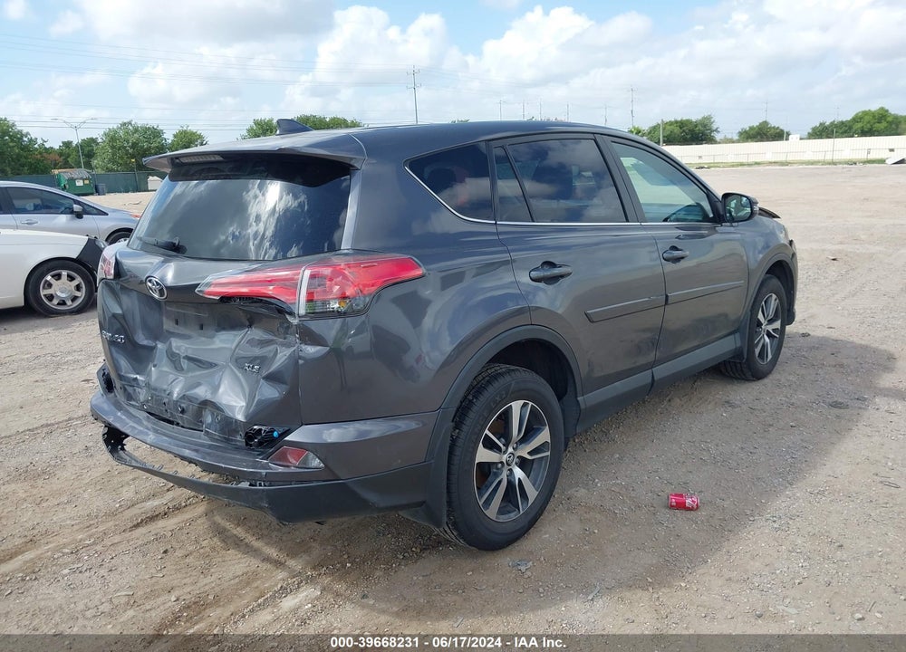 2018 TOYOTA RAV4 XLE VIN: 2T3WFREV6JW490085