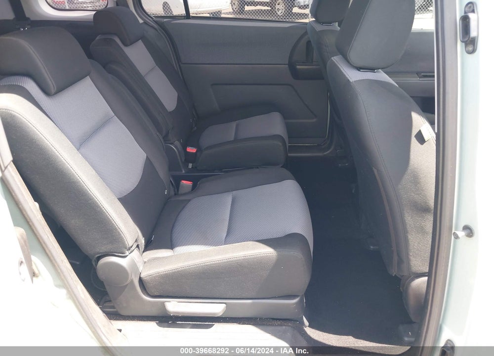 2007 MAZDA 5 SPORT VIN: JM1CR293670148000