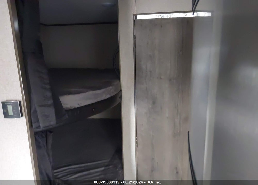 2021 JAYCO JAYFLIGHT VIN: 1UJBJ0BN3M17V3293