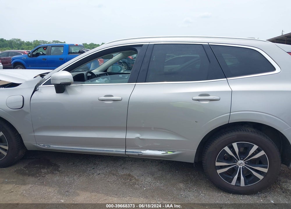 2022 VOLVO XC60 RECHARGE PLUG-IN HYBRID T8 INSCRIPTION EXPRESSION VIN: YV4BR0DZ3N1941156