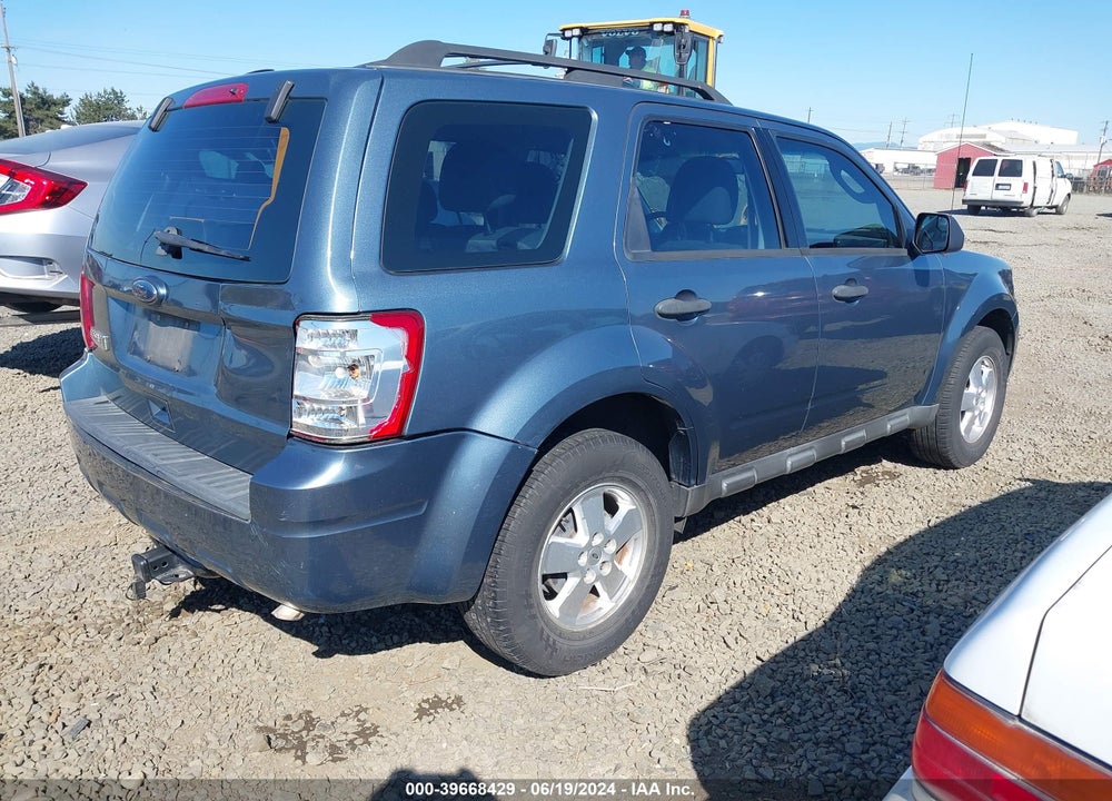 2011 FORD ESCAPE XLS VIN: 1FMCU0C72BKA21946