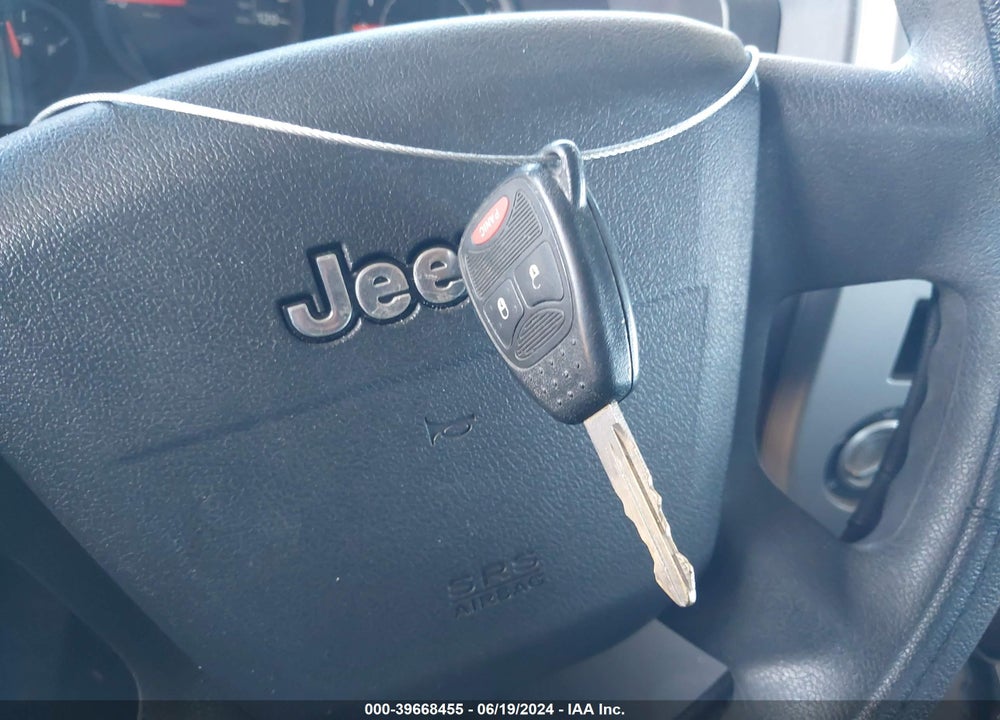 2007 JEEP COMPASS SPORT VIN: 1J8FT47W27D171489