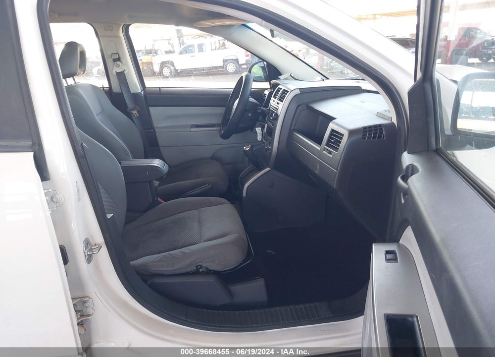 2007 JEEP COMPASS SPORT VIN: 1J8FT47W27D171489