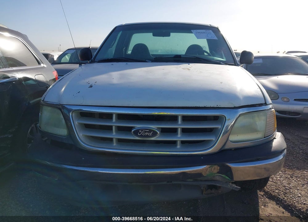 2002 FORD F-150 XL/XLT VIN: 1FTRF17222NA18010