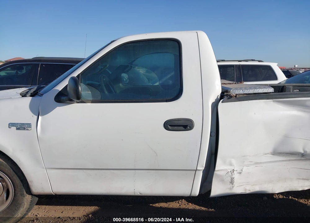 2002 FORD F-150 XL/XLT VIN: 1FTRF17222NA18010