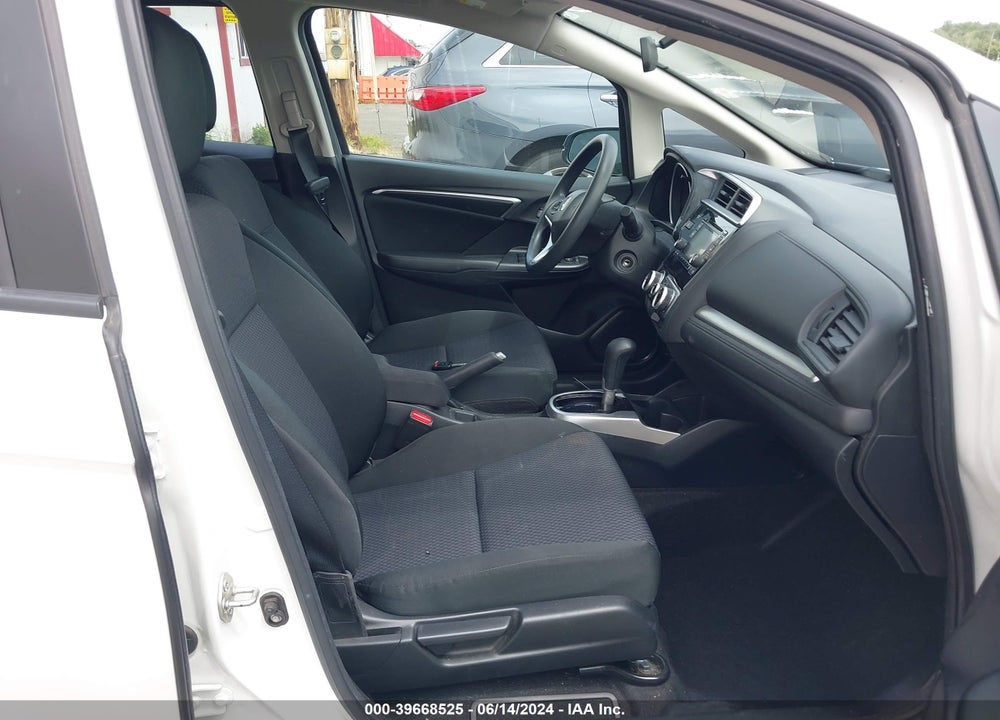 2018 HONDA FIT LX VIN: 3HGGK5H46JM730430