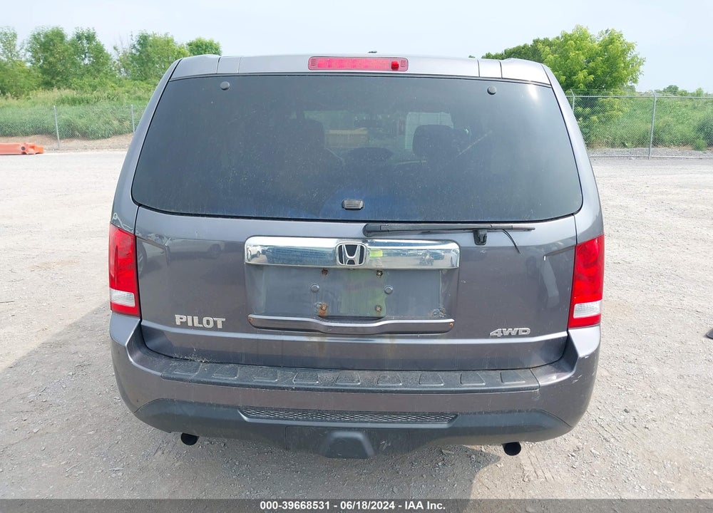 2015 HONDA PILOT VIN: 5FNYF4H28FB049844