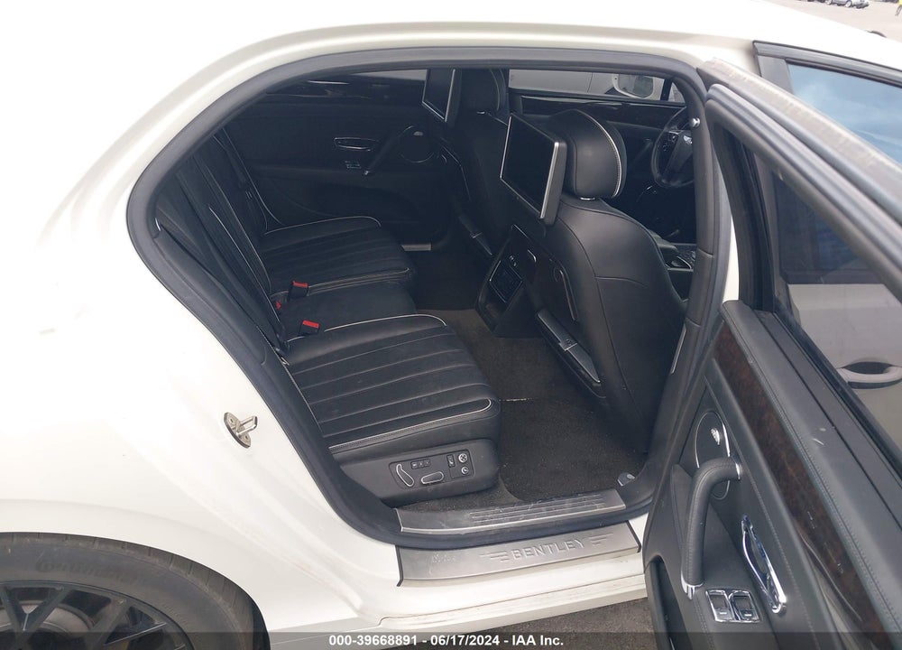 2015 BENTLEY FLYING SPUR V8 VIN: SCBET9ZA8FC041273