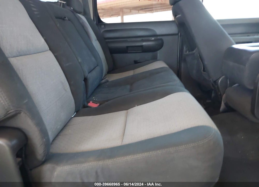 2007 CHEVROLET SILVERADO 1500 LS VIN: 2GCEC13C971716452