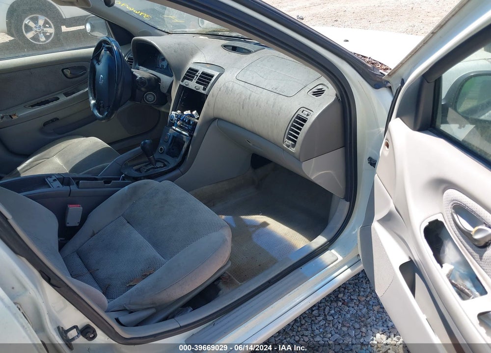 2003 NISSAN MAXIMA SE VIN: JN1DA31D73T521336