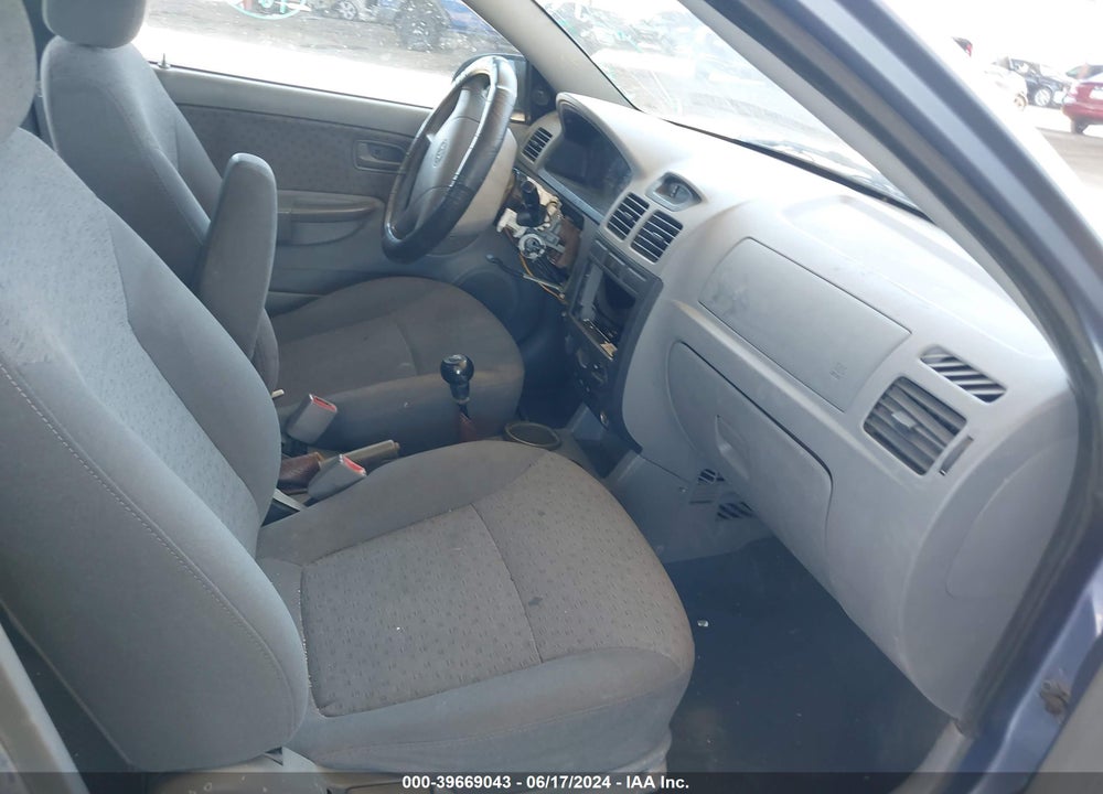 2004 KIA RIO VIN: KNADC125346310067