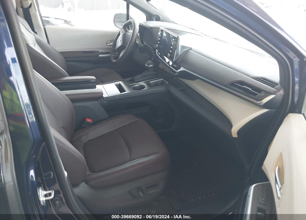 2024 TOYOTA SIENNA PLATINUM VIN: 5TDERKEC3RS183317