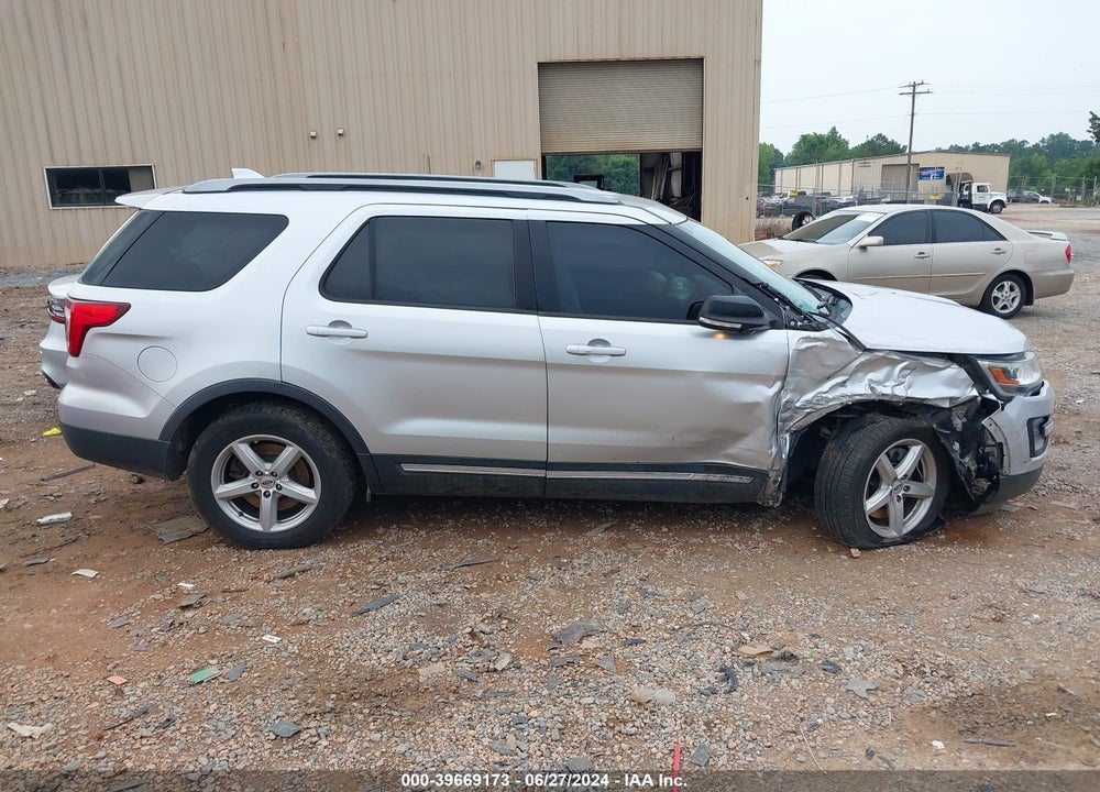 2017 FORD EXPLORER XLT VIN: 1FM5K8D8XHGD47073