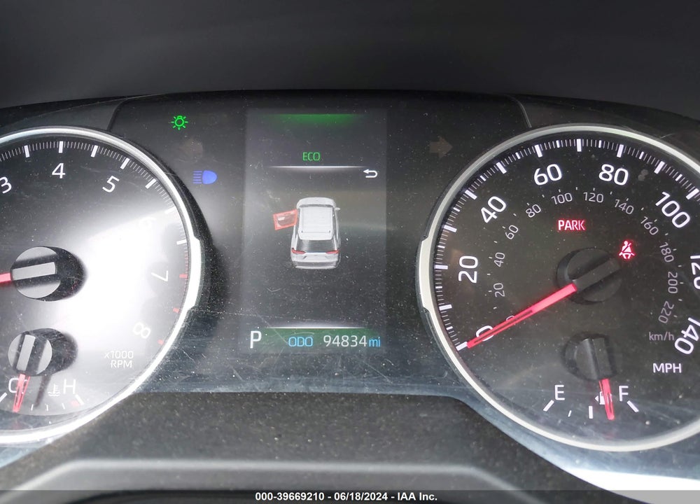 2021 TOYOTA RAV4 XLE VIN: 2T3W1RFV9MW105636
