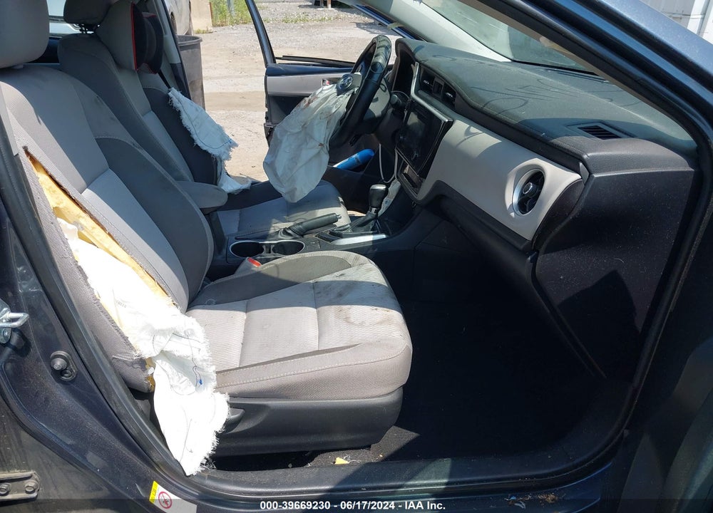 2018 TOYOTA COROLLA VIN: 2T1BURHE3JC022681