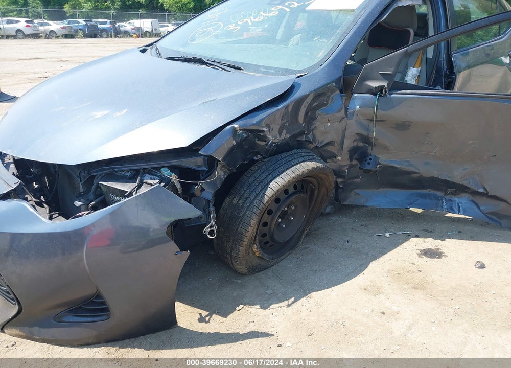 2018 TOYOTA COROLLA VIN: 2T1BURHE3JC022681