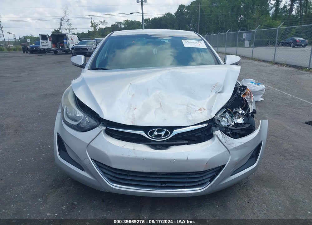 2015 HYUNDAI ELANTRA SE VIN: 5NPDH4AE1FH568510
