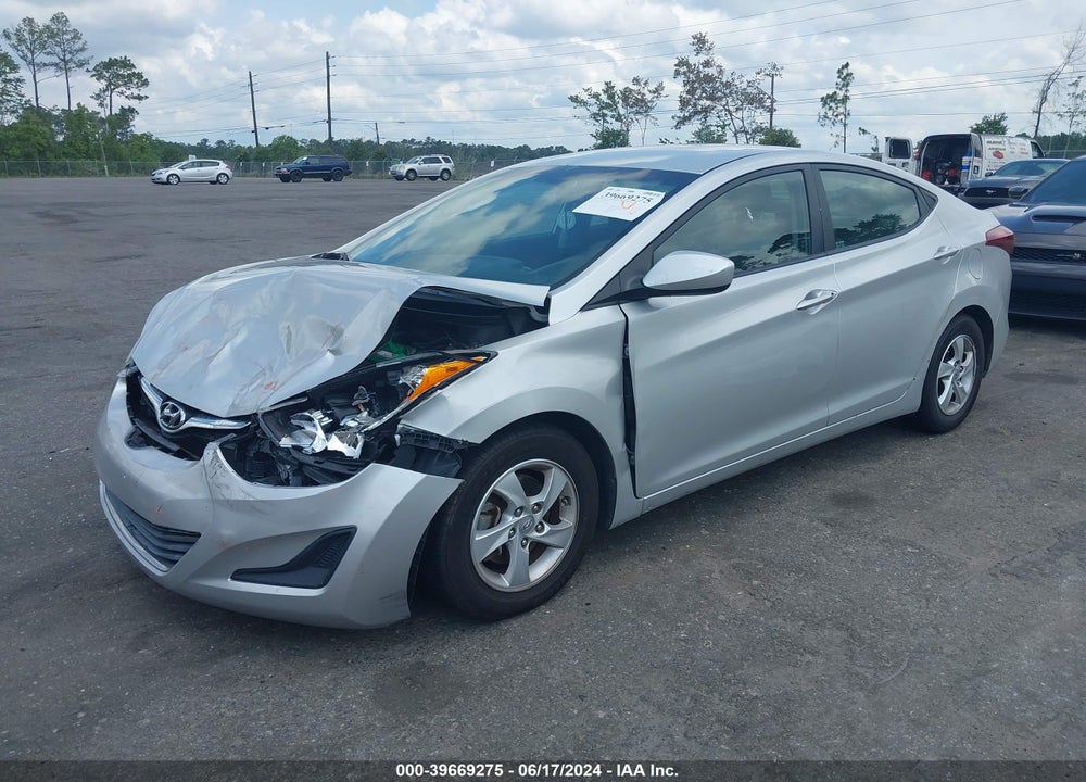 2015 HYUNDAI ELANTRA SE VIN: 5NPDH4AE1FH568510