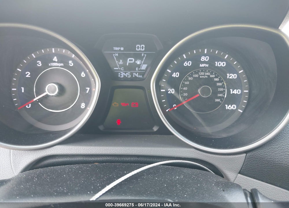2015 HYUNDAI ELANTRA SE VIN: 5NPDH4AE1FH568510