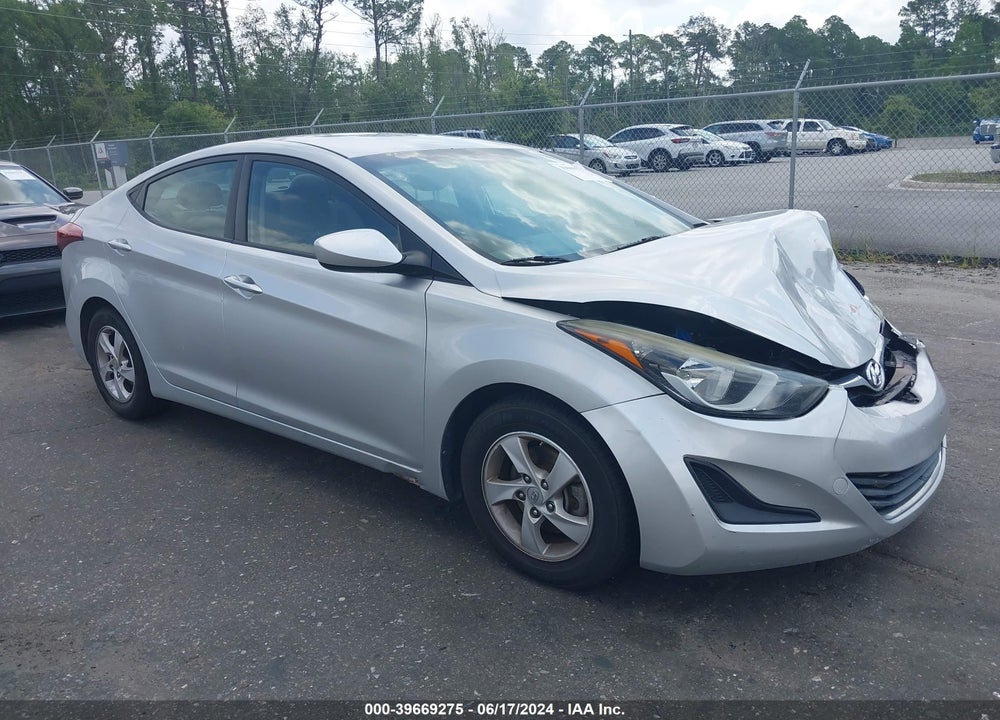 2015 HYUNDAI ELANTRA SE VIN: 5NPDH4AE1FH568510