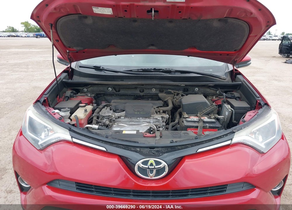 2016 TOYOTA RAV4 XLE VIN: JTMWFREV6GJ094102