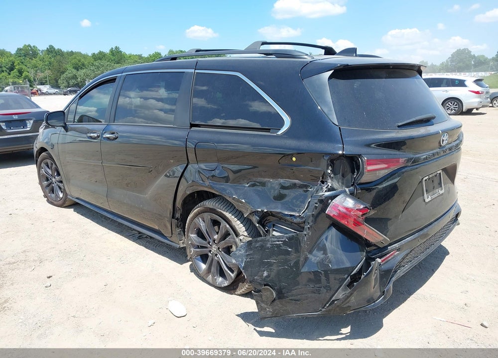 2022 TOYOTA SIENNA XSE VIN: 5TDDRKEC0NS117278