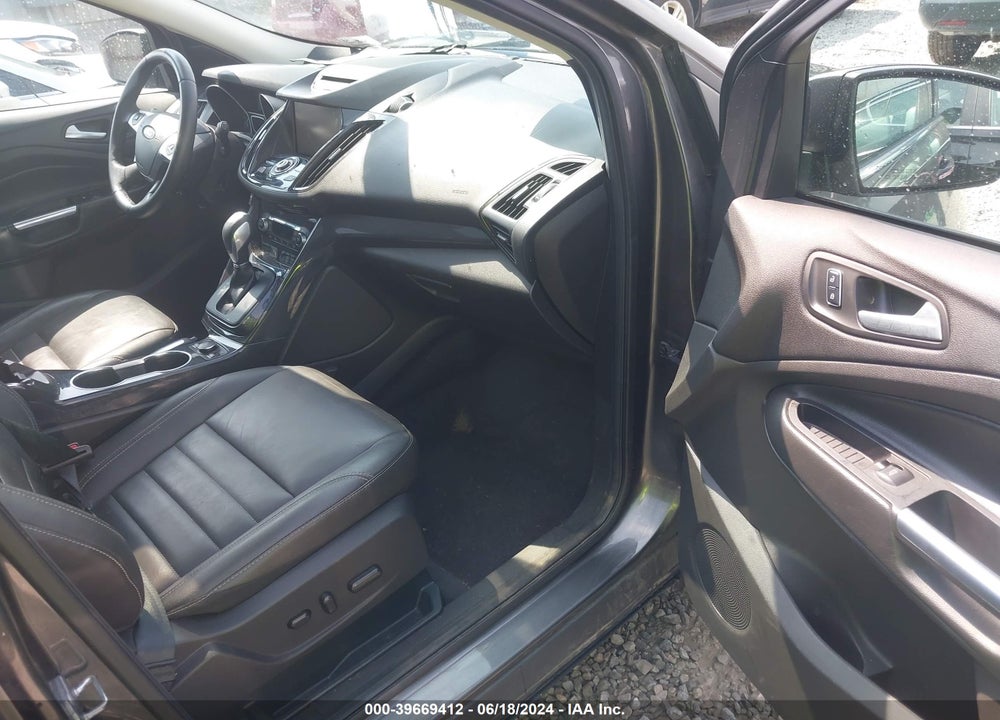 2015 FORD ESCAPE TITANIUM VIN: 1FMCU9J92FUB27607