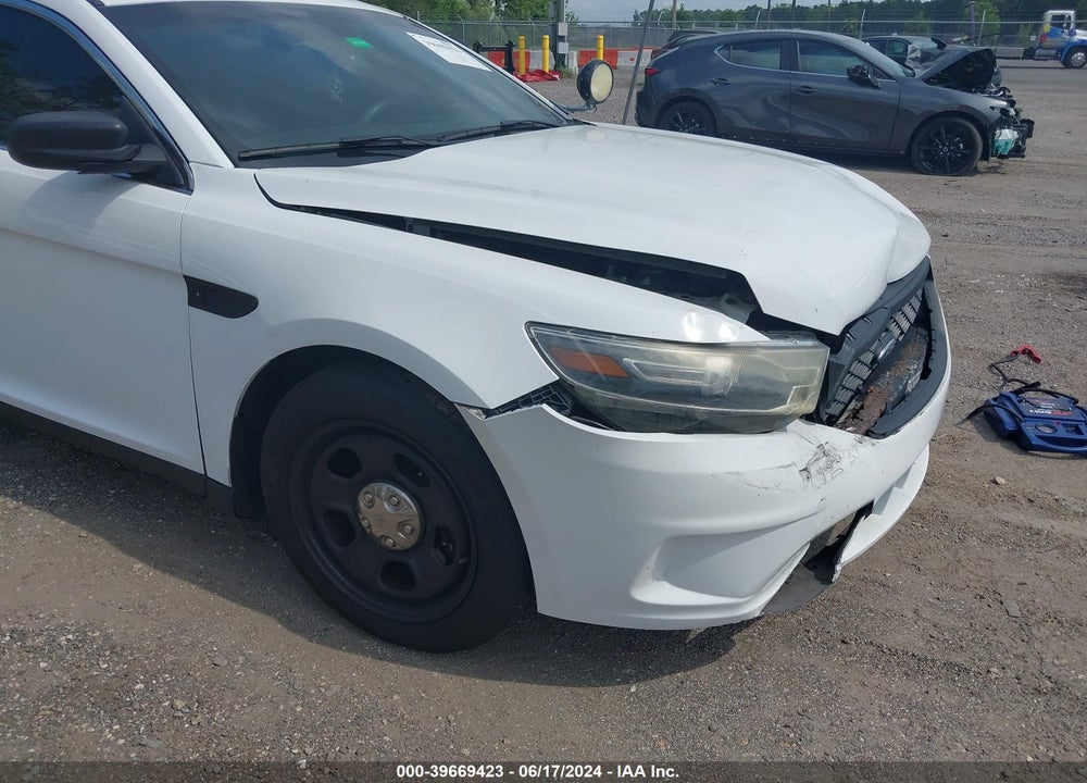 2015 FORD POLICE INTERCEPTOR VIN: 1FAHP2L80FG142561