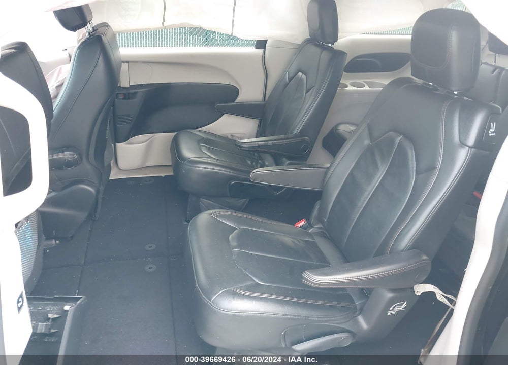 2017 CHRYSLER PACIFICA TOURING L VIN: 2C4RC1BGXHR524773