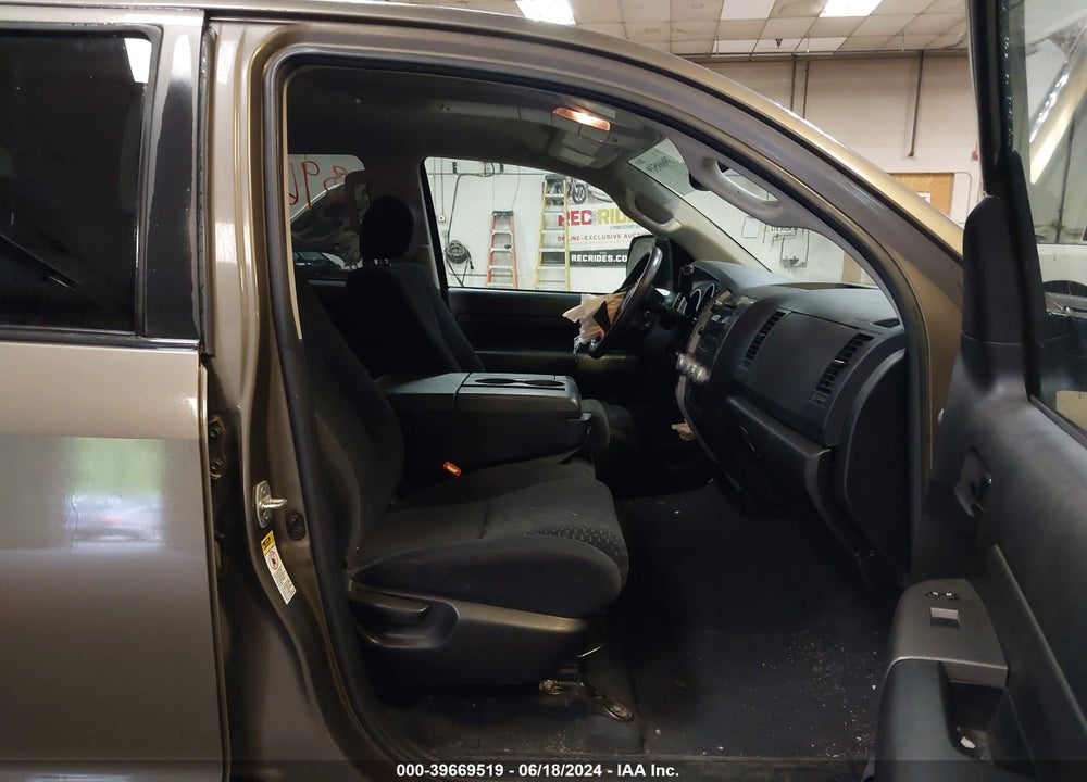 2012 TOYOTA TUNDRA GRADE 5.7L V8 VIN: 5TFDY5F11CX262502