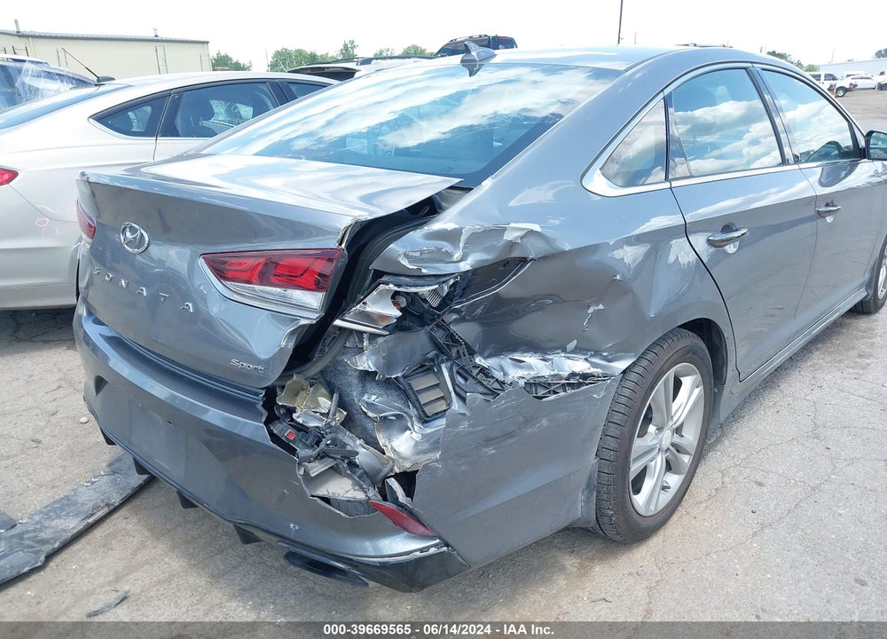2018 HYUNDAI SONATA SPORT VIN: 5NPE34AF5JH694079