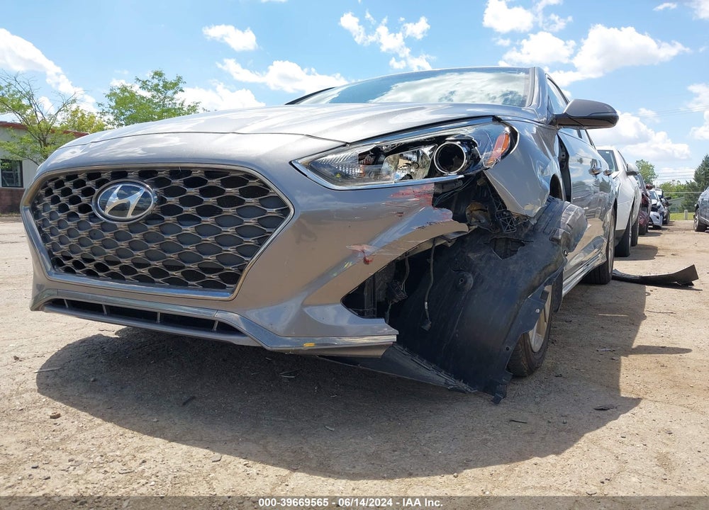 2018 HYUNDAI SONATA SPORT VIN: 5NPE34AF5JH694079
