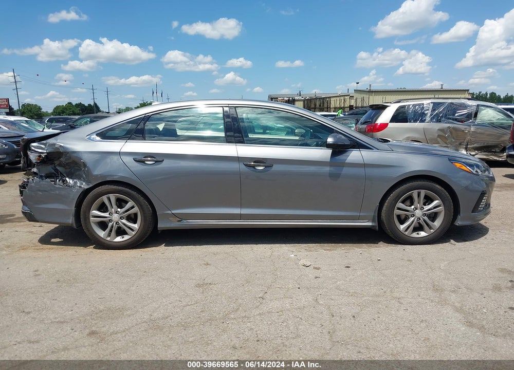 2018 HYUNDAI SONATA SPORT VIN: 5NPE34AF5JH694079