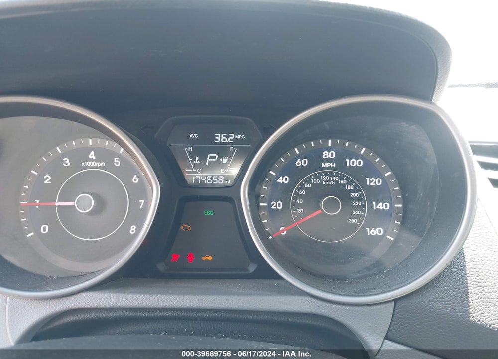 2016 HYUNDAI ELANTRA SE VIN: 5NPDH4AE1GH704250