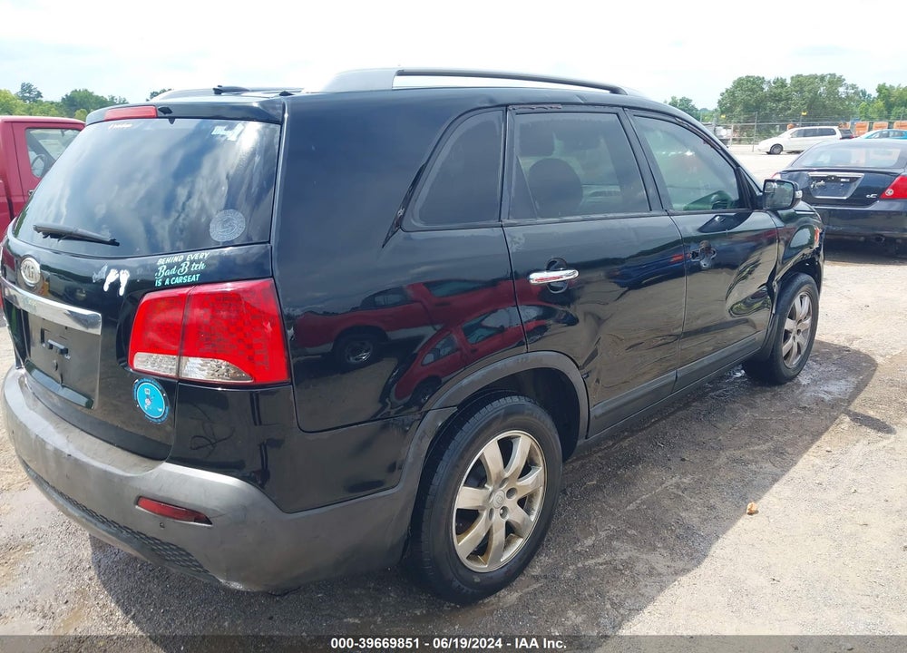 2012 KIA SORENTO LX VIN: 5XYKT3A60CG187632