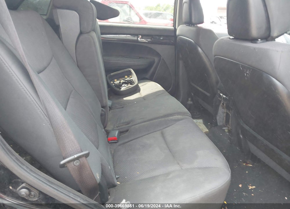 2012 KIA SORENTO LX VIN: 5XYKT3A60CG187632
