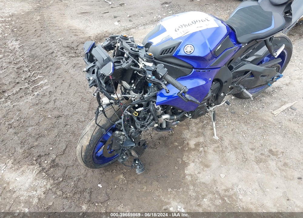 2021 YAMAHA YZFR1 VIN: JYARN66E2MA001838