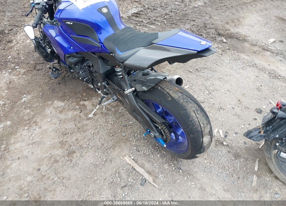 2021 YAMAHA YZFR1 VIN: JYARN66E2MA001838