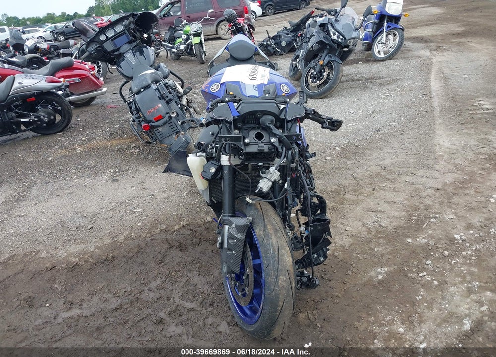 2021 YAMAHA YZFR1 VIN: JYARN66E2MA001838