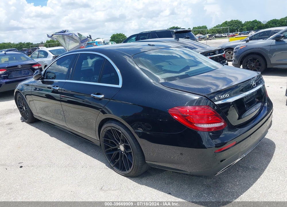2017 MERCEDES-BENZ E 300 VIN: WDDZF4JBXHA048906
