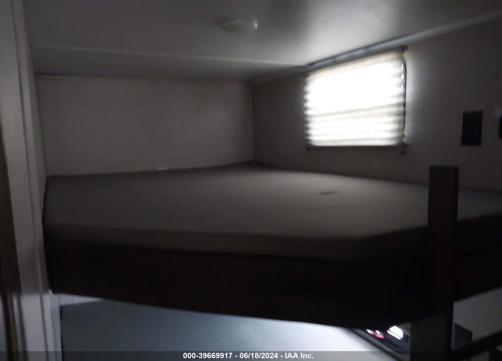2021 FOREST RIVER DELLATERRA VIN: 5ZT2DESB5M9005123