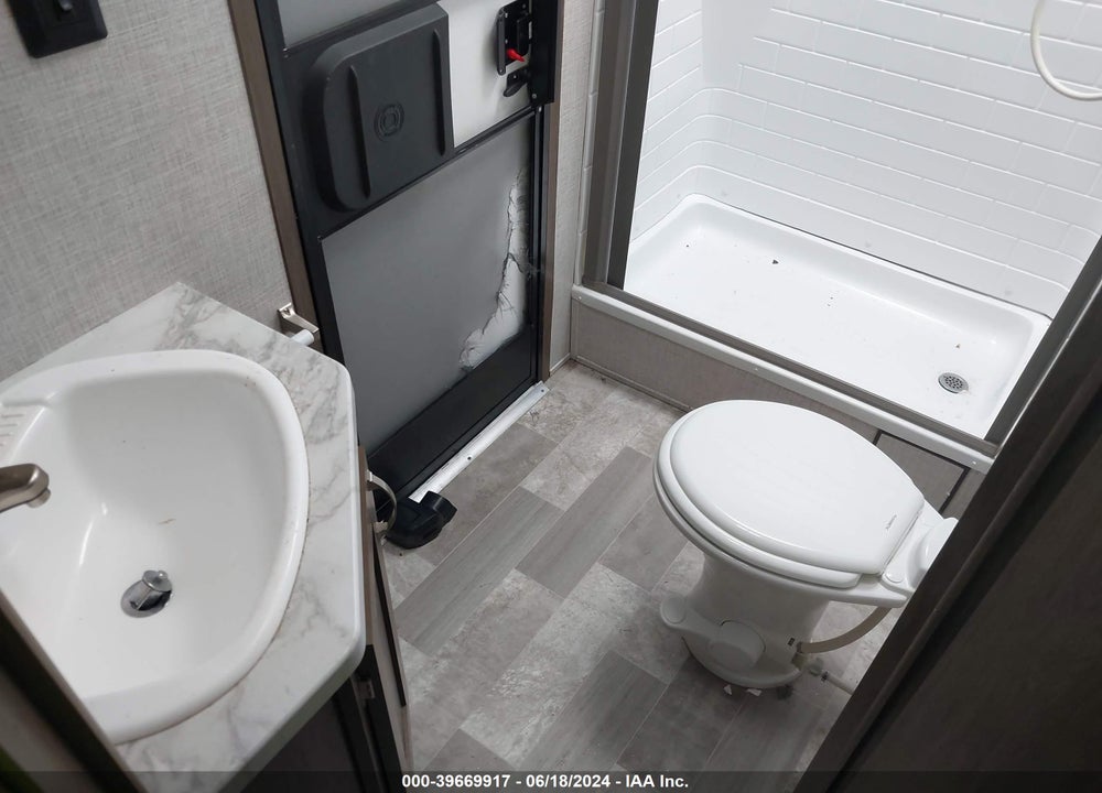 2021 FOREST RIVER DELLATERRA VIN: 5ZT2DESB5M9005123