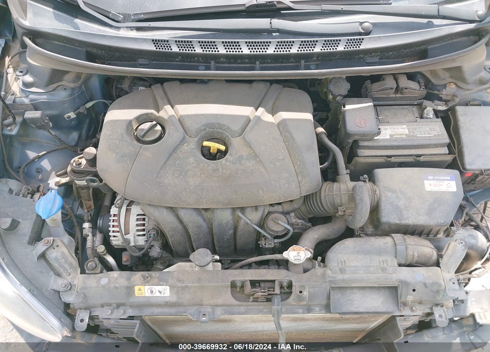 2015 HYUNDAI ELANTRA VIN: KMHDH4AE8FU387647